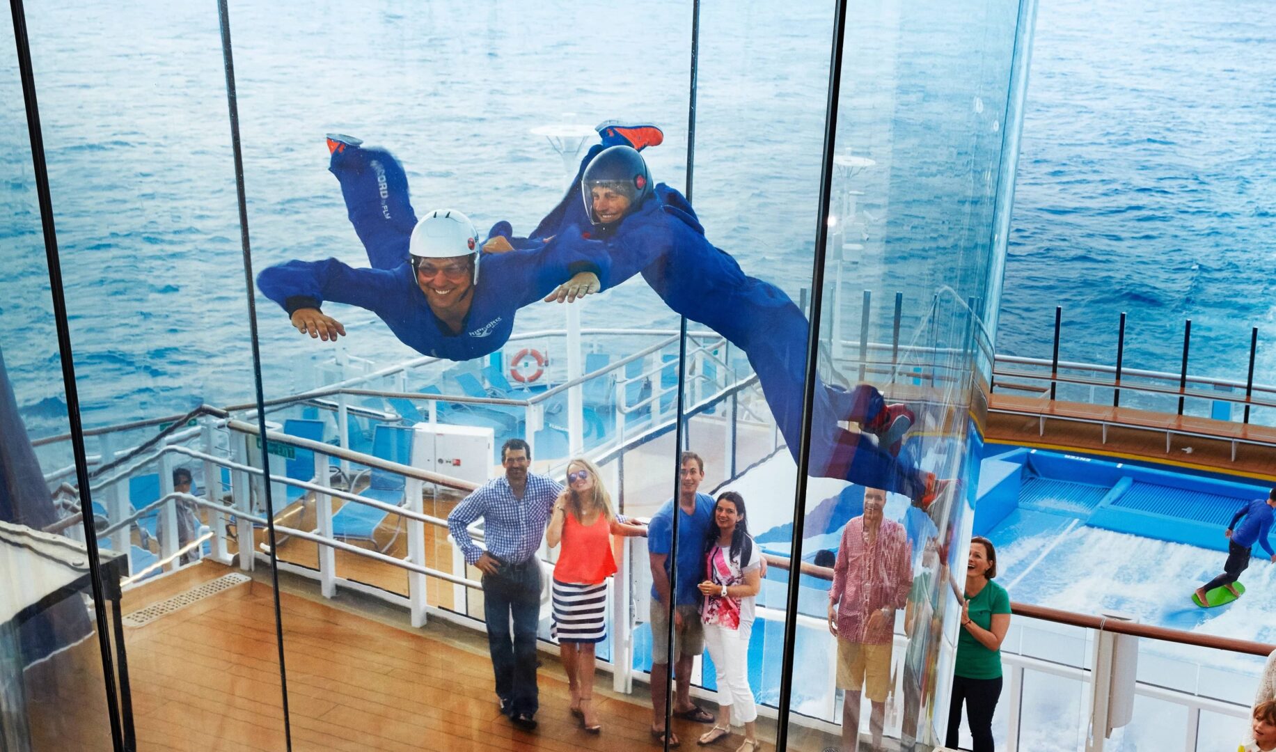 Symulator skoków iFly Royal Caribbean